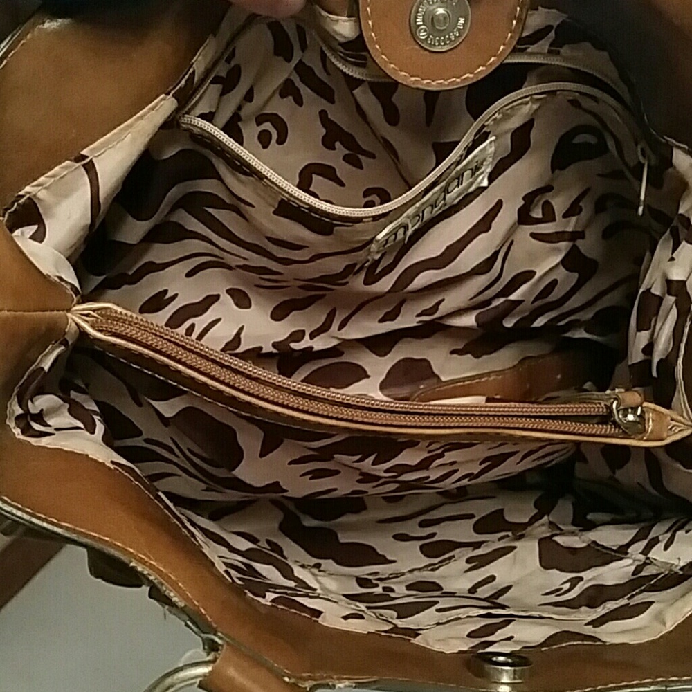 Purse - Picture 2 of 2